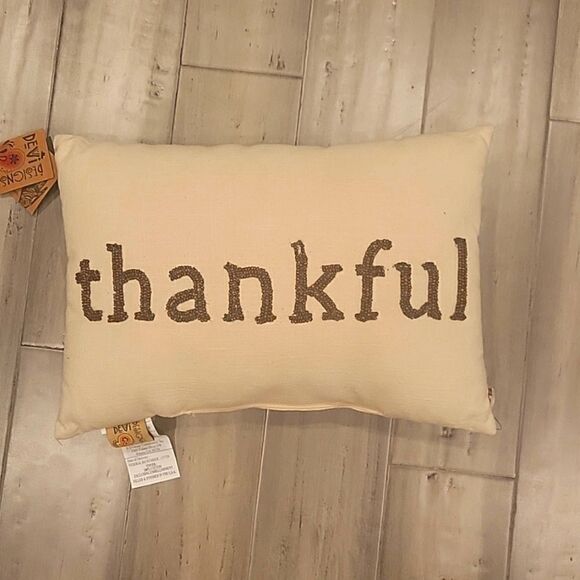 thankful decorate pillow 17×12 - Picture 1 of 5